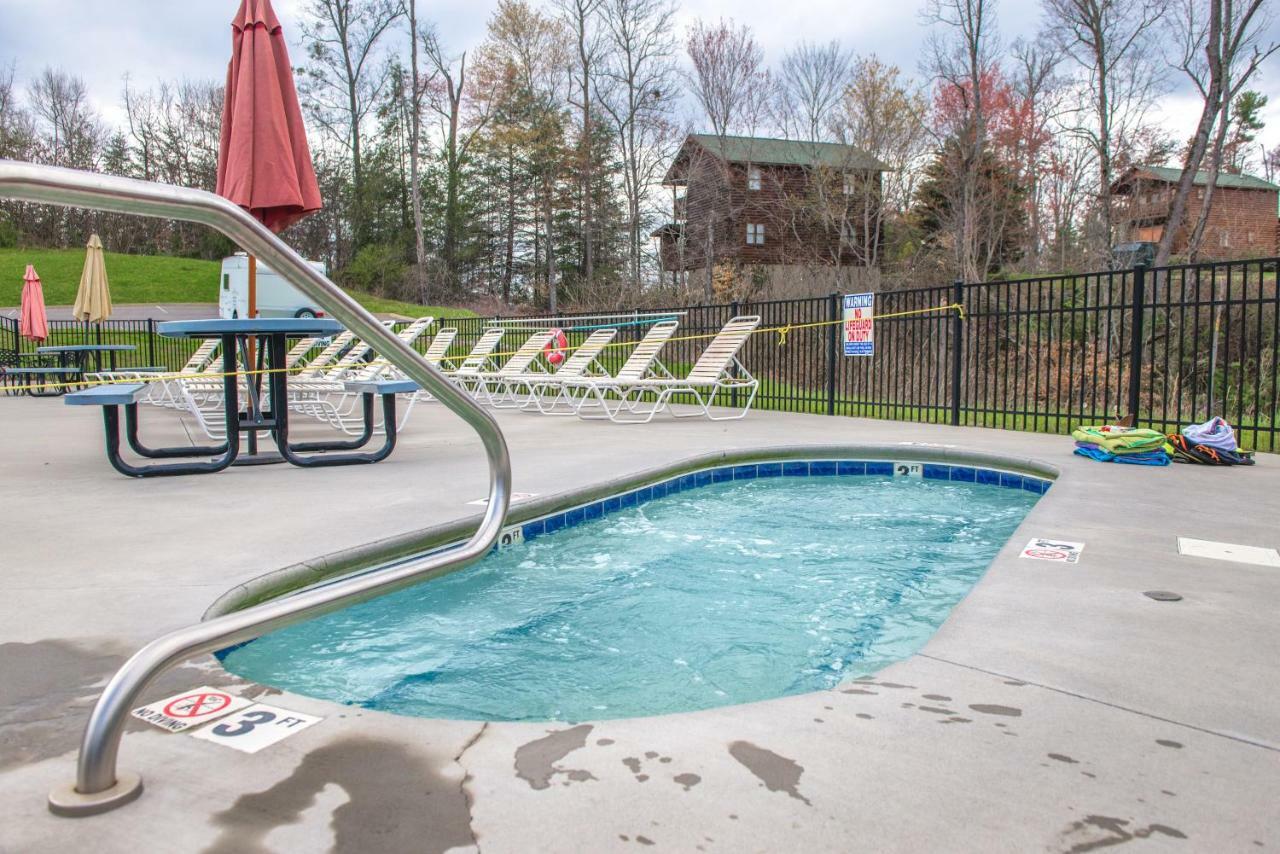Sandy'S Sanctuary Appartement Pigeon Forge Buitenkant foto